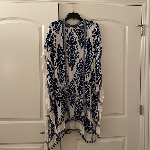 Prep Obsessed Elena Printed Kimono - Blue - Picture 5 of 7